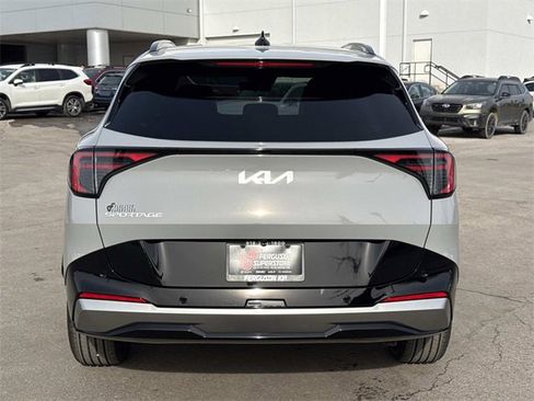New 2026 Kia Sportage SX image 4