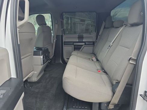 Used 2017 Ford F250 XLT w/ FX4 Off-Road Package image 17