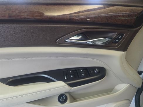 Used 2013 Cadillac SRX Luxury w/ Driver Awareness Package image 17