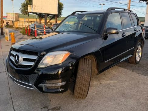 Used 2015 Mercedes-Benz GLK 350 4MATIC image 11