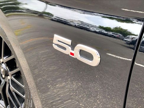 Used 2019 Ford Mustang GT Premium w/ GT Performance Package RWD image 9