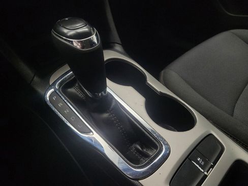 Used 2017 Chevrolet Cruze LS image 26