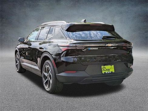 New 2026 Chevrolet Equinox EV LT image 6