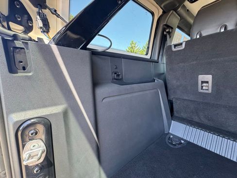 Used 2024 Ford Bronco Badlands AWD/4WD image 11