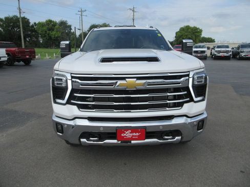 Certified 2024 Chevrolet Silverado 3500 LTZ w/ LTZ Convenience Package AWD/4WD image 14