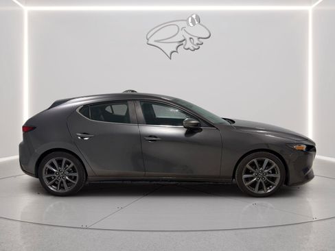 Used 2023 MAZDA MAZDA3 s FWD image 6