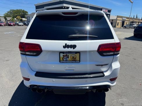 Used 2020 Jeep Grand Cherokee Trackhawk AWD/4WD image 6