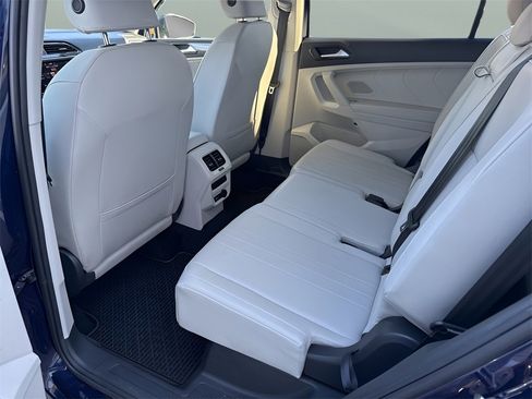 Used 2023 Volkswagen Tiguan SE image 26