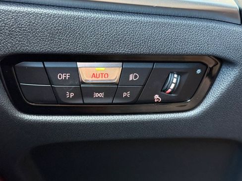 Used 2025 BMW i4 eDrive40 w/ M Sport Package RWD image 36