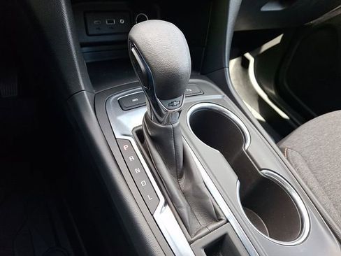 Used 2023 Chevrolet Equinox LT AWD/4WD image 15