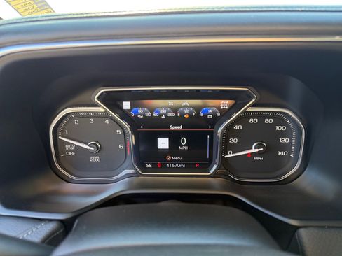 Used 2021 GMC Yukon Denali w/ Denali Premium Package image 11