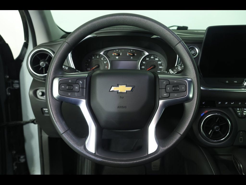 Used 2023 Chevrolet Blazer LT w/ Convenience Package AWD/4WD image 15