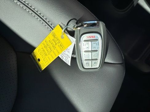 New 2026 Chrysler Pacifica Select image 18