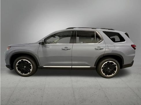 New 2026 Honda Pilot Touring image 2
