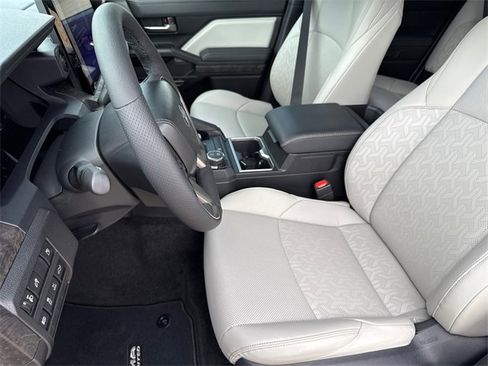 Used 2025 Toyota Tacoma Limited image 18