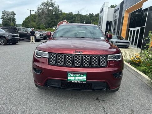 Certified 2020 Jeep Grand Cherokee Altitude AWD/4WD image 2