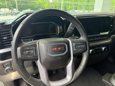 Certified 2025 GMC Sierra 1500 SLT AWD/4WD image 17