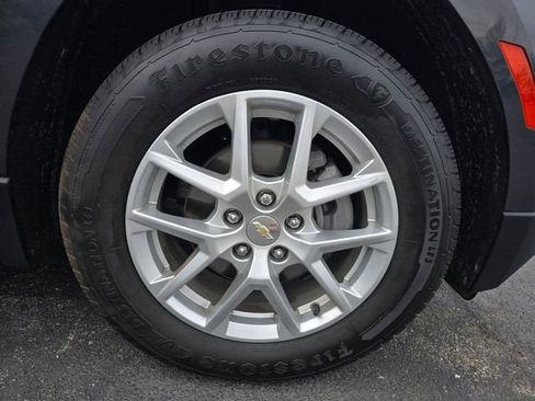Used 2023 Chevrolet Equinox LT AWD/4WD image 11