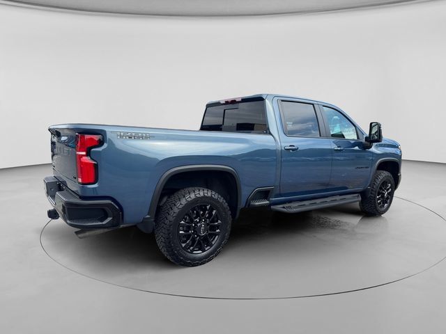 Used 2025 Chevrolet Silverado 2500 LT w/ Trail Boss Package AWD/4WD image 6