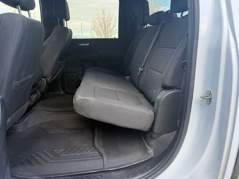 Used 2023 Chevrolet Silverado 2500 LT w/ Convenience Package image 9