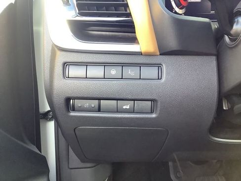 Used 2023 Nissan Rogue Platinum w/ Platinum Premium Package image 15