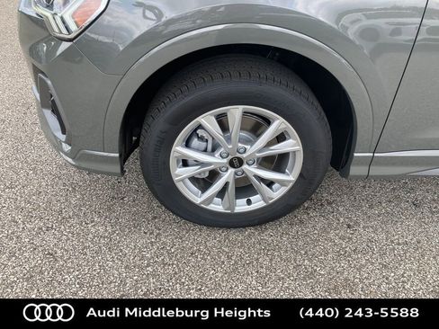 Used 2025 Audi Q3 2.0T Premium w/ Convenience Package image 18