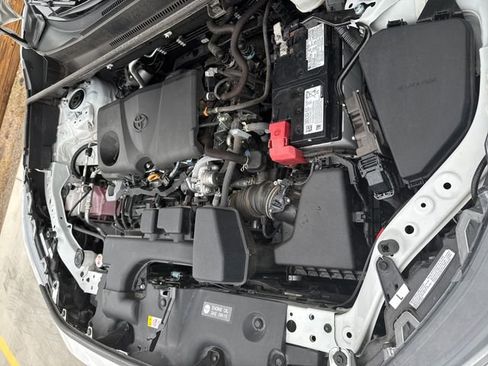 Used 2025 Toyota RAV4 XLE image 27