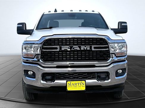 Used 2024 RAM 3500 Big Horn image 3