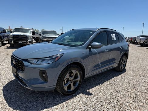 Used 2024 Ford Escape ST-Line Select AWD/4WD image 4