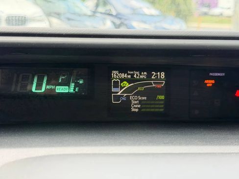 Used 2012 Toyota Prius C One FWD image 16