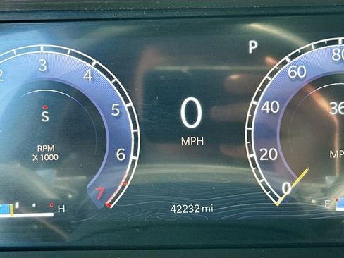 Used 2023 Jeep Grand Cherokee Laredo w/ Luxury Tech Group I image 13