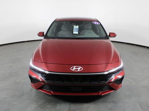 Certified 2024 Hyundai Elantra SEL w/ Convenience Package FWD image 14