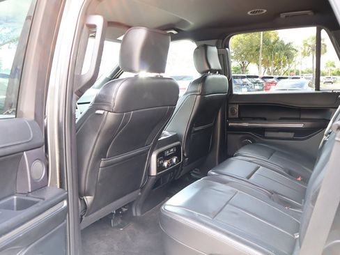Used 2018 Ford Expedition XLT w/ Equipment Group 201A image 30