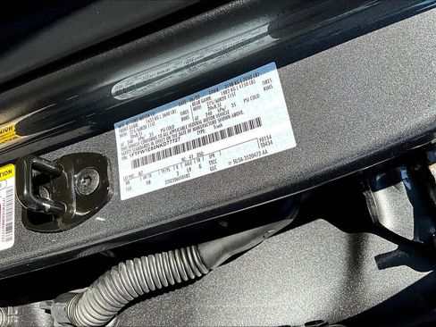 Used 2022 Ford F150 Lariat w/ Equipment Group 502A High image 36