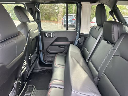 New 2026 Jeep Wrangler Unlimited Rubicon 392 w/ Quick Order Package 27X Moab AWD/4WD image 33