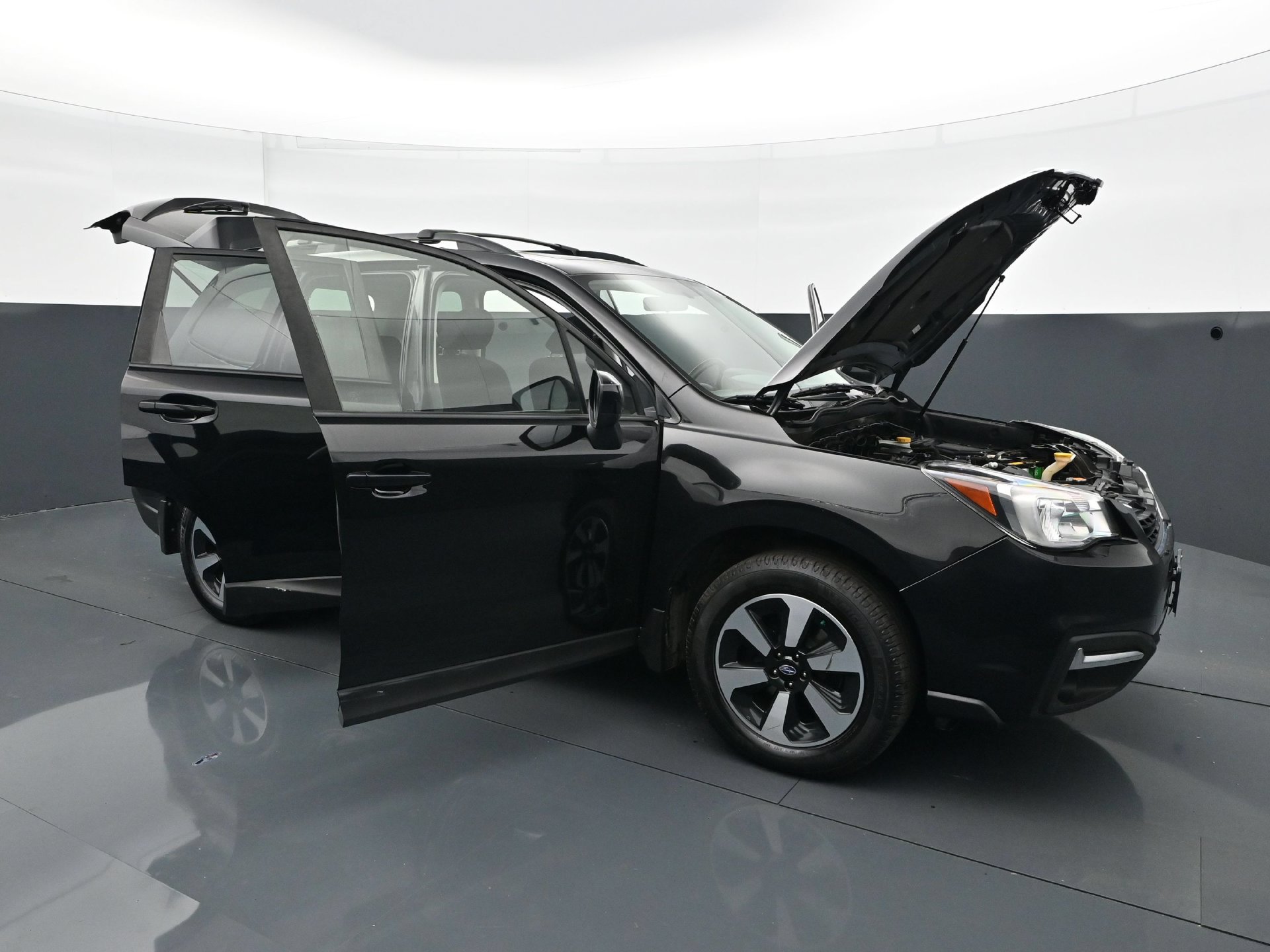 Used 2018 Subaru Forester 2.5i Premium w/ All-Weather Package AWD/4WD image 37
