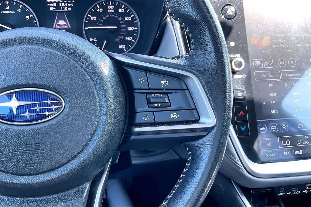 Used 2025 Subaru Outback Premium AWD/4WD image 13