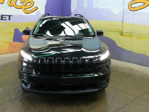 Used 2016 Jeep Cherokee Latitude w/ Cold Weather Group image 6