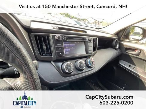 Used 2016 Toyota RAV4 LE AWD/4WD image 25