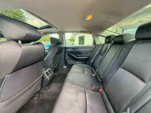 Used 2020 Honda Accord EX image 6