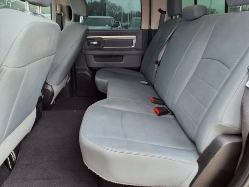 Used 2019 RAM 1500 Classic SLT image 16