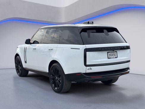 Used 2025 Land Rover Range Rover SE AWD/4WD image 11