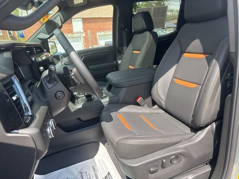 Used 2026 GMC Sierra 1500 AT4 w/ AT4 Premium Package AWD/4WD image 12