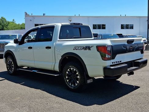 Used 2021 Nissan Titan PRO-4X w/ Pro-4x Convenience Package AWD/4WD image 4