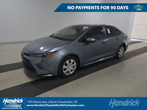 Used 2024 Toyota Corolla LE FWD image 1