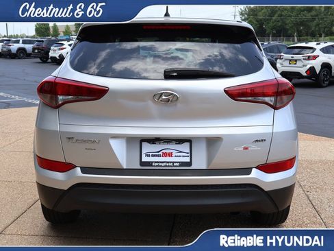 Used 2018 Hyundai Tucson SE AWD/4WD image 5