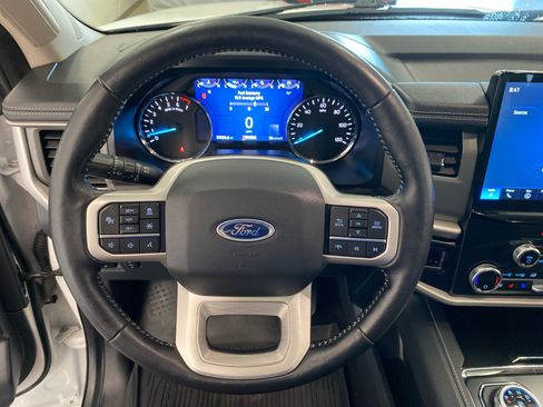 Used 2022 Ford Expedition XLT AWD/4WD image 19