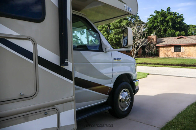 Used 2017 Ford E-450 and Econoline 450 Super Duty w/ Motorhome Prep Package RWD image 67