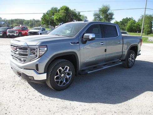 New 2026 GMC Sierra 1500 SLT w/ SLT Premium Plus Package AWD/4WD image 11