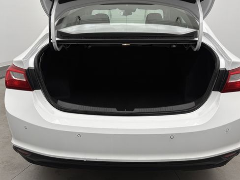 Used 2024 Chevrolet Malibu LT image 29